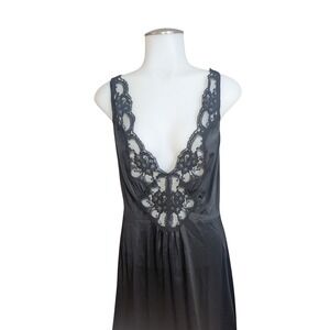 Romantic Lace Trim Nightgown Women M Black Excellent V-Neck Maxi Sleepwear